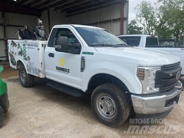 Ford F-250 أخرى