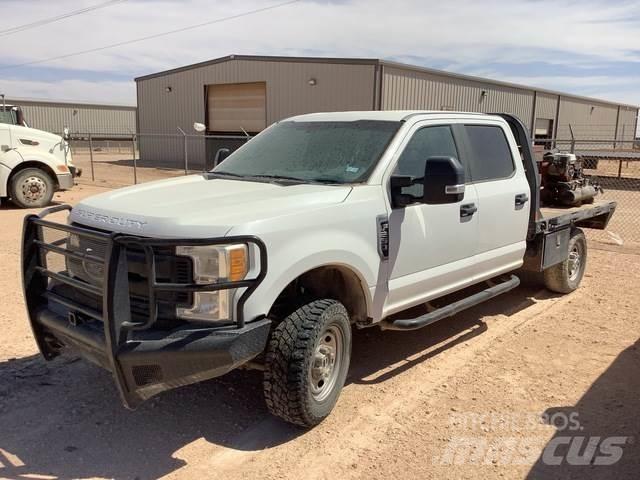 Ford F-250 شاحنات مسطحة/مفصلية الجوانب