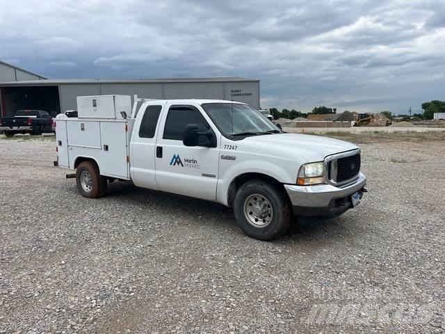 Ford F-250 شاحنات خفيفة/مفصلية الجوانب