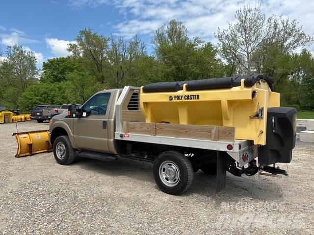 Ford F-250 حراثات ونصول الجليد