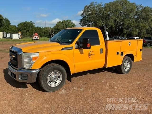 Ford F-250 شاحنات خفيفة/مفصلية الجوانب