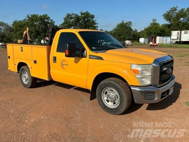 Ford F-250 شاحنات خفيفة/مفصلية الجوانب