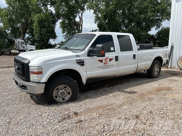 Ford F-250 شاحنات خفيفة/مفصلية الجوانب