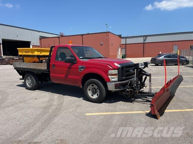 Ford F-250 حراثات ونصول الجليد