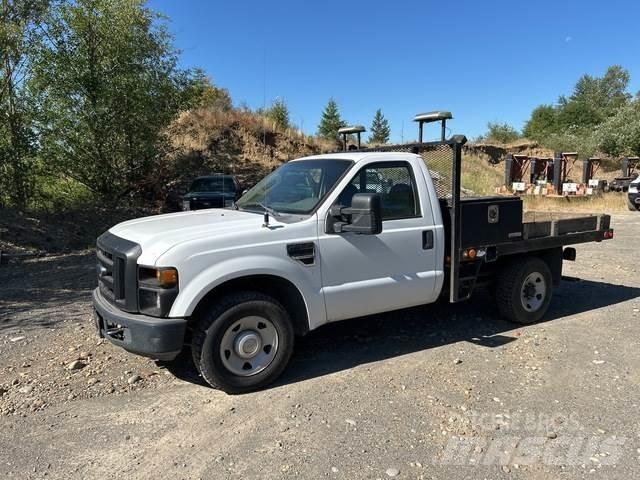 Ford F-250 شاحنات مسطحة/مفصلية الجوانب