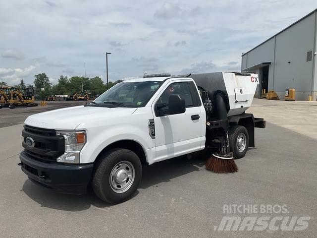 Ford F-250 شاحنات كاسحة