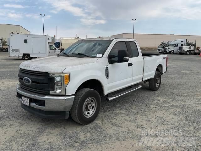 Ford F-250 أخرى