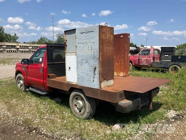 Ford F-250 شاحنات مسطحة/مفصلية الجوانب