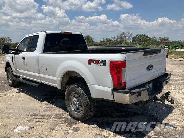 Ford F-250 أخرى