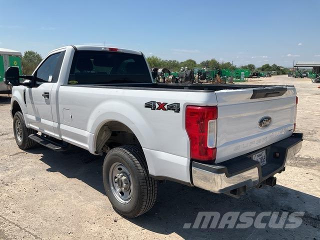 Ford F-250 أخرى