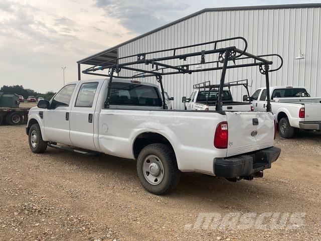 Ford F-250 شاحنات خفيفة/مفصلية الجوانب