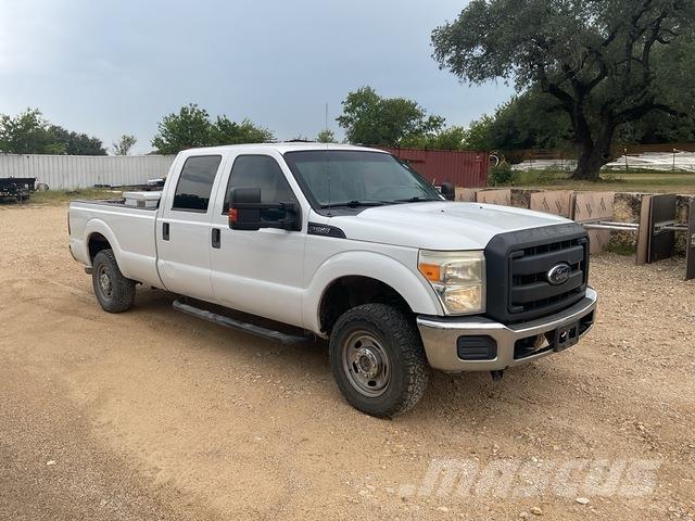 Ford F-250 شاحنات خفيفة/مفصلية الجوانب