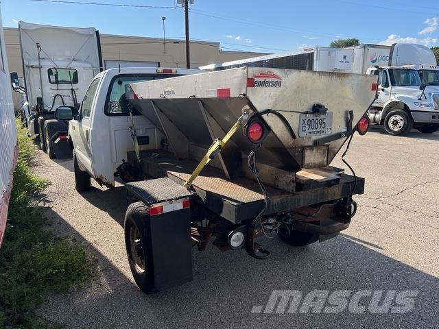 Ford F-250 حراثات ونصول الجليد