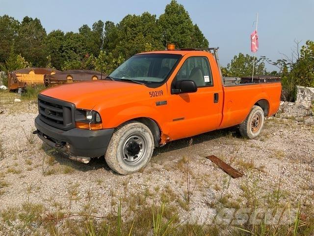 Ford F-250 شاحنات خفيفة/مفصلية الجوانب