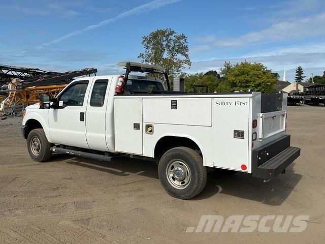 Ford F-250 شاحنات خفيفة/مفصلية الجوانب