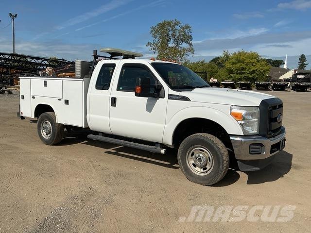 Ford F-250 شاحنات خفيفة/مفصلية الجوانب