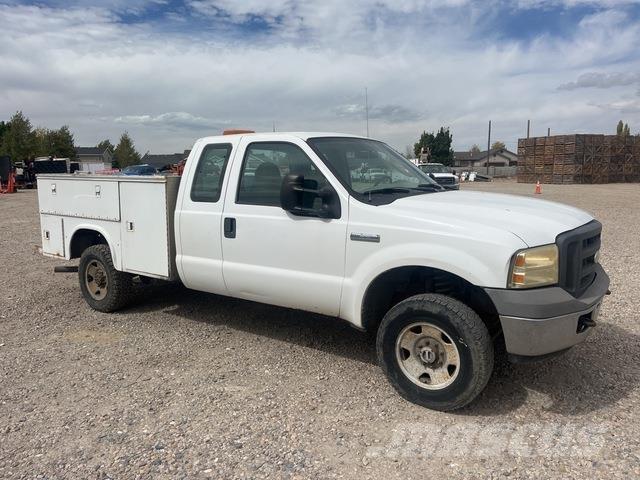 Ford F-250 شاحنات خفيفة/مفصلية الجوانب