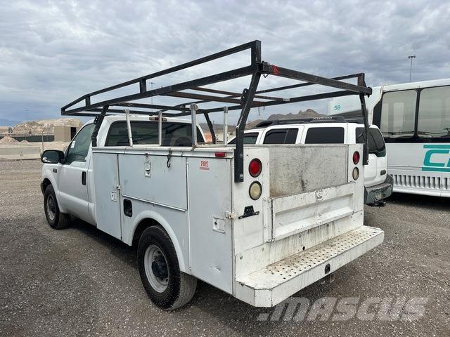 Ford F-250 شاحنات خفيفة/مفصلية الجوانب