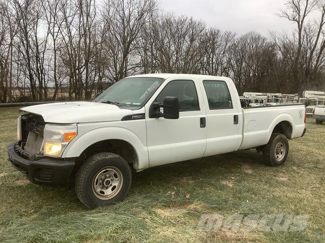 Ford F-250 شاحنات خفيفة/مفصلية الجوانب