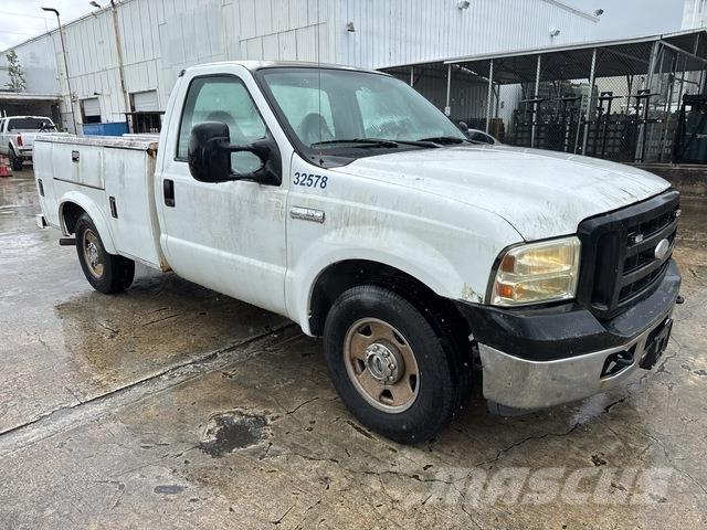 Ford F-250 شاحنات خفيفة/مفصلية الجوانب