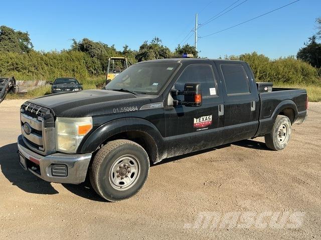 Ford F-250 شاحنات خفيفة/مفصلية الجوانب