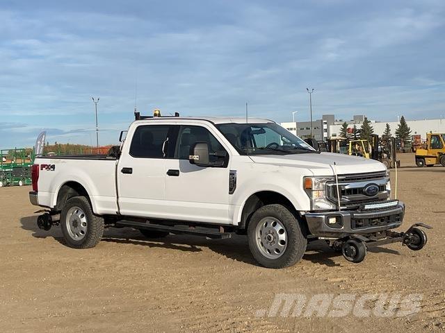Ford F-250 شاحنات خفيفة/مفصلية الجوانب