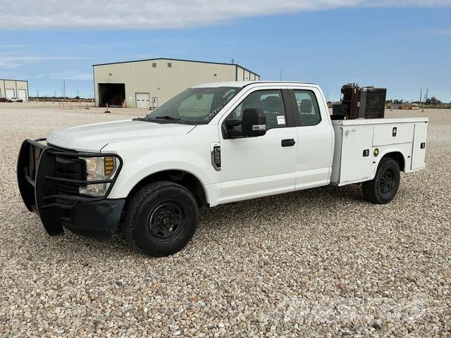 Ford F-250 شاحنات خفيفة/مفصلية الجوانب