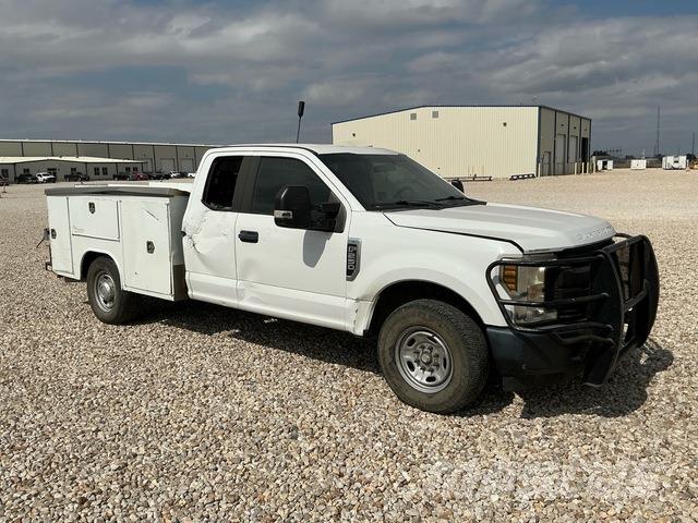 Ford F-250 شاحنات خفيفة/مفصلية الجوانب