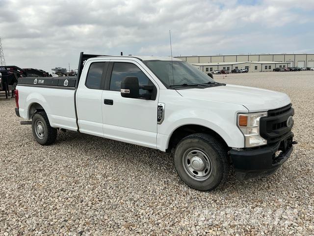 Ford F-250 شاحنات خفيفة/مفصلية الجوانب