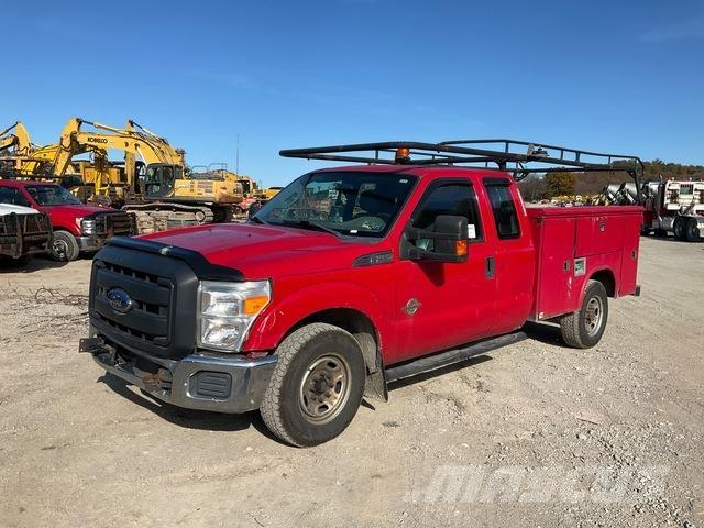 Ford F-250 شاحنات خفيفة/مفصلية الجوانب