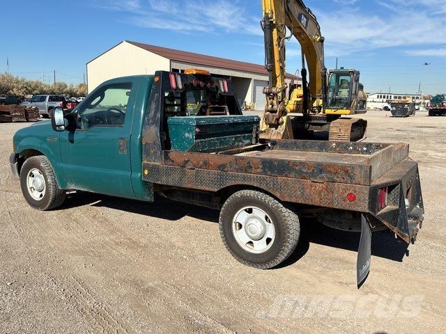 Ford F-250 شاحنات مسطحة/مفصلية الجوانب