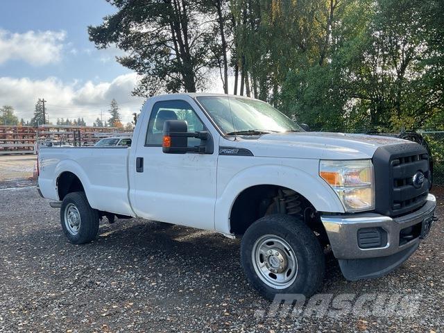 Ford F-250 شاحنات خفيفة/مفصلية الجوانب