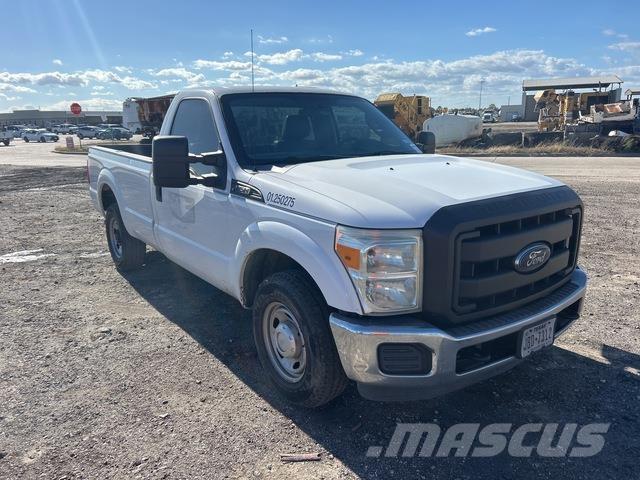 Ford F-250 شاحنات خفيفة/مفصلية الجوانب