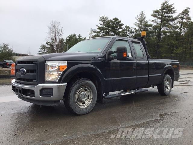 Ford F-250 شاحنات خفيفة/مفصلية الجوانب