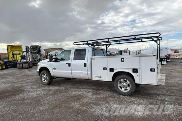 Ford F-250 شاحنات خفيفة/مفصلية الجوانب