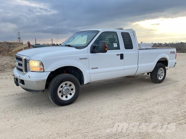 Ford F-250 شاحنات خفيفة/مفصلية الجوانب