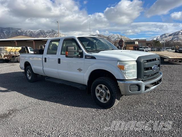 Ford F-250 شاحنات خفيفة/مفصلية الجوانب