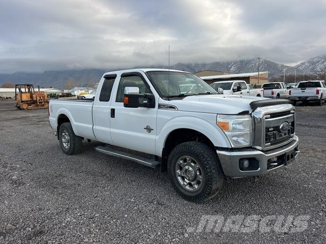 Ford F-250 شاحنات خفيفة/مفصلية الجوانب