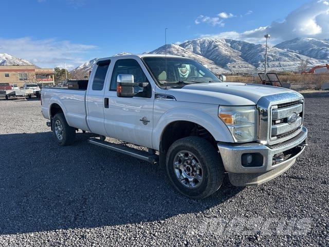 Ford F-250 شاحنات خفيفة/مفصلية الجوانب