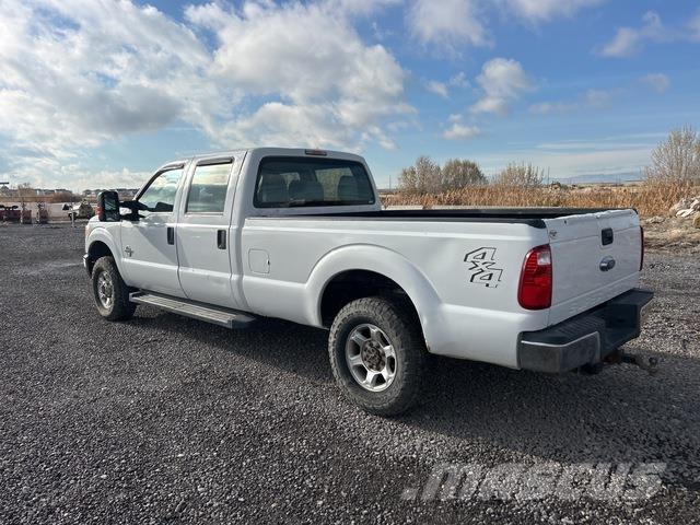 Ford F-250 شاحنات خفيفة/مفصلية الجوانب