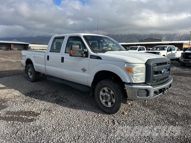Ford F-250 شاحنات خفيفة/مفصلية الجوانب