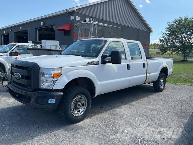 Ford F-250 شاحنات خفيفة/مفصلية الجوانب