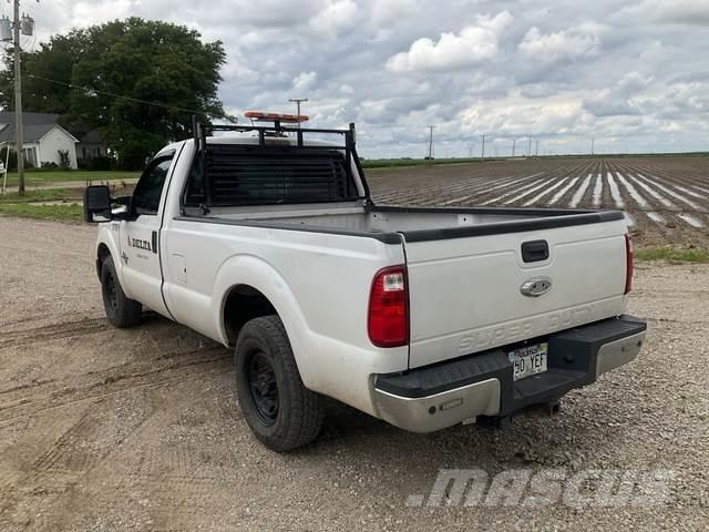 Ford F-250 SD أخرى