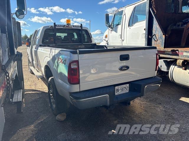 Ford F-350 شاحنات خفيفة/مفصلية الجوانب