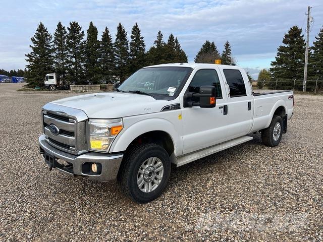 Ford F-350 شاحنات خفيفة/مفصلية الجوانب