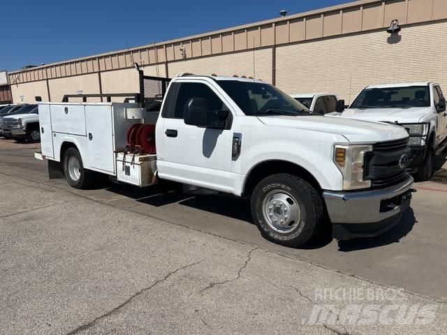Ford F-350 شاحنات خفيفة/مفصلية الجوانب