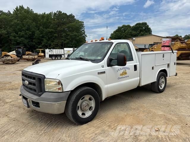 Ford F-350 شاحنات خفيفة/مفصلية الجوانب