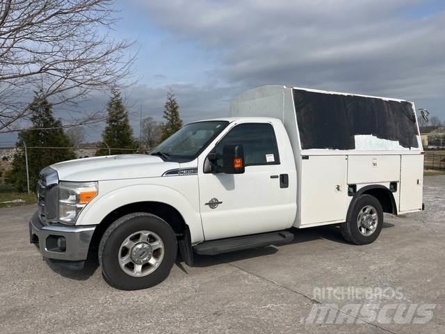 Ford F-350 شاحنات خفيفة/مفصلية الجوانب