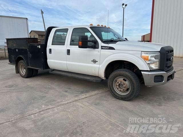 Ford F-350 شاحنات خفيفة/مفصلية الجوانب