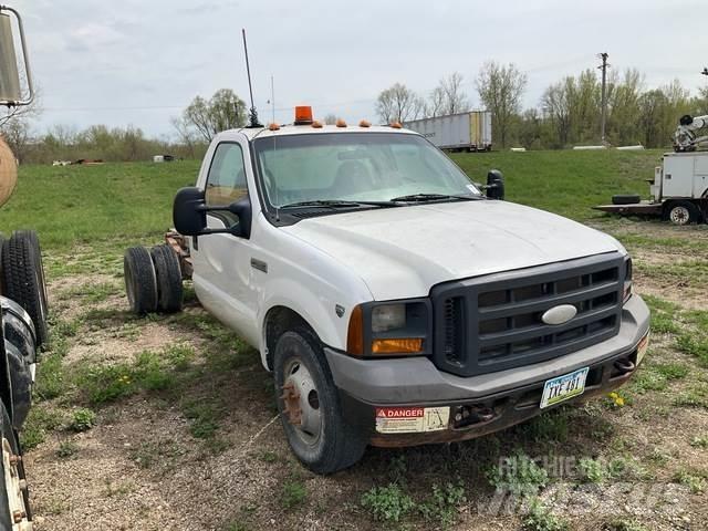 Ford F-350 كابينة والداخلية